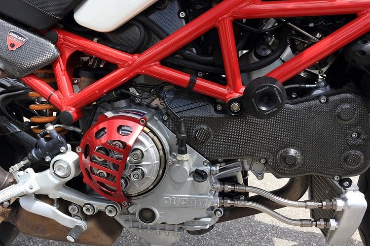 What Are Motorcycle Clutches Made Of