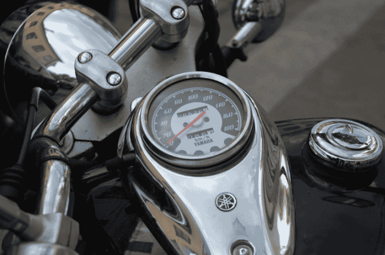 How to Maintain a Motorcycle Speedometer
