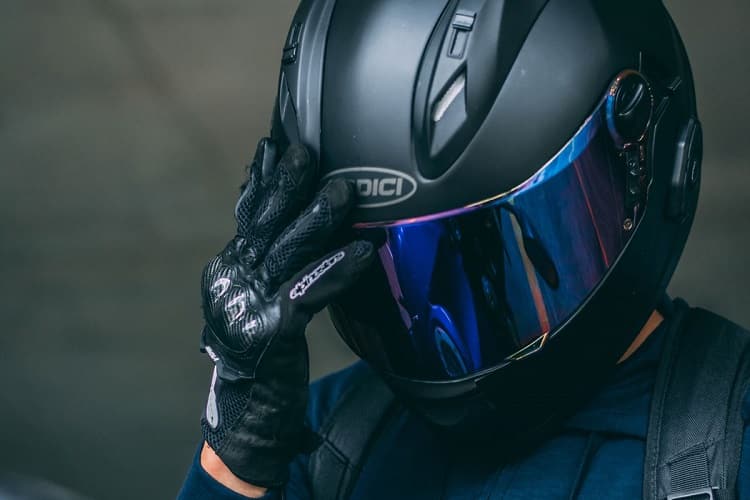 Are Black Helmets Less Safe Than White Helmets?