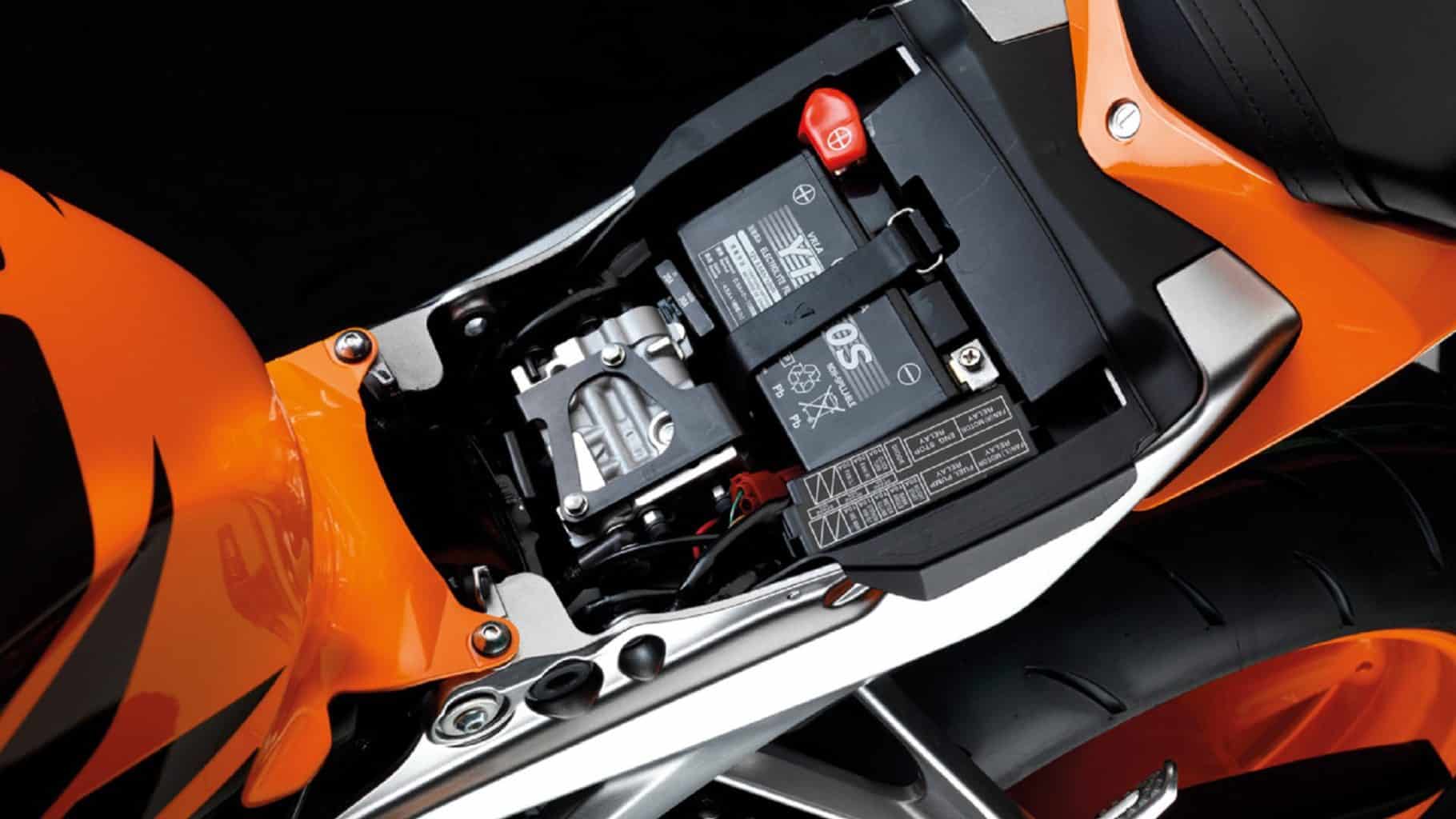 AGM Vs Lithium Motorcycle Battery