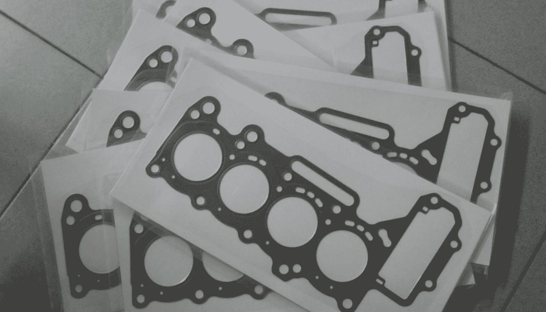 Will a car start with a blown head gasket - image from pixabay by Kancilp