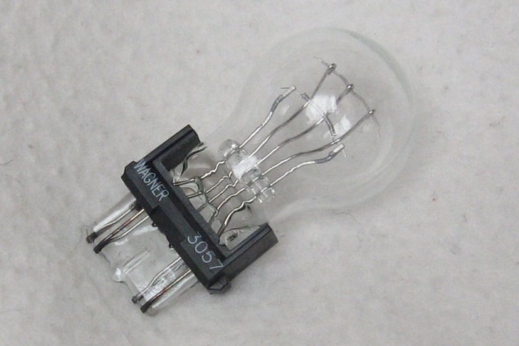 common use of 3057 bulb type